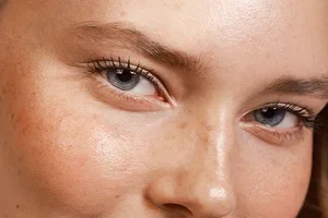 Halo Glow Skin Tint SPF 50 does it all ✨