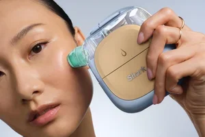 Un cadeau d'une valeur de 49,99€ offert avec votre FacialPro Glow. ✨