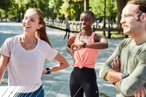 Les avantages exclusifs permettent aux membres OneASICS™ de faire leurs achats facilement.