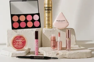 25% off ALL Revolution Beauty 🌹