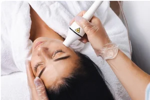 Tendances près de chez vous : Séances soins visage personnalisés pour éclat, hydratation, purification ou raffermissement (67% de réduction)
