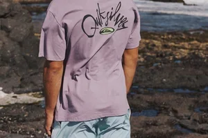 Conseil d'ami : c'est le moment de changer de t-shirt