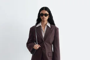 Pale pink, deep burgundy